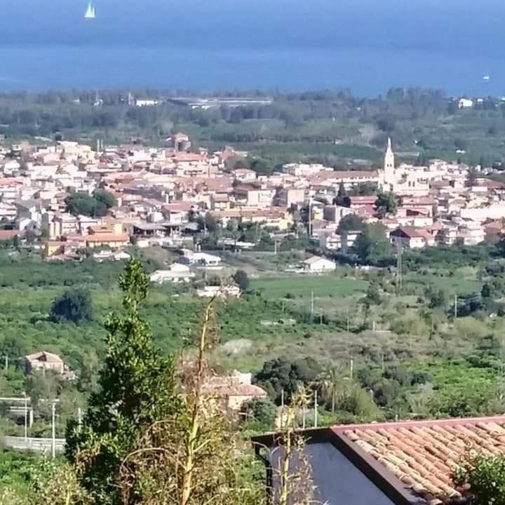 Piedimonte Mare Etna Villa Fiumefreddo di Sicilia Habitación foto